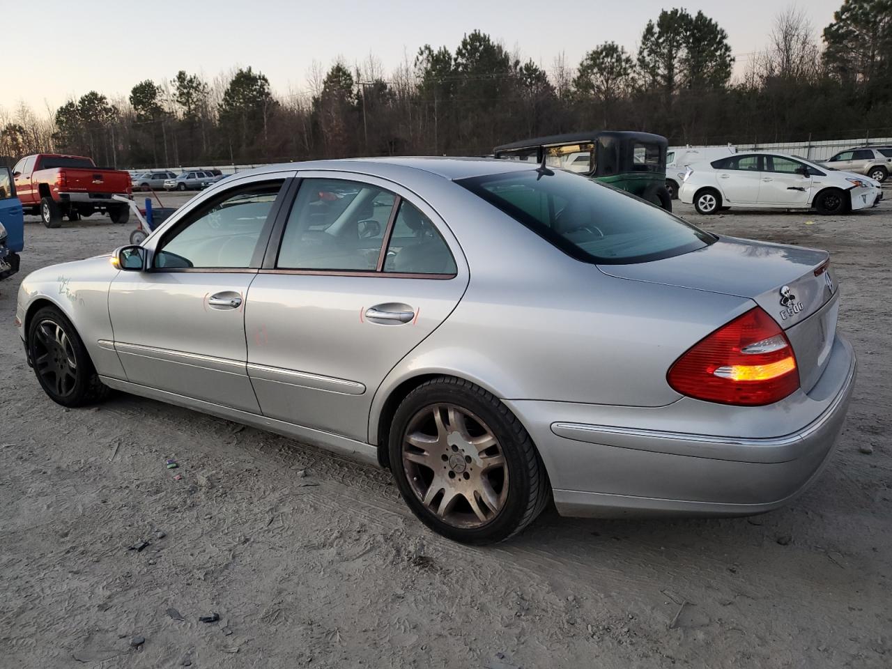 Obraz 2 z 2003 MERCEDES-BENZ E 500 2003 z VIN WDBUF70J63A194399