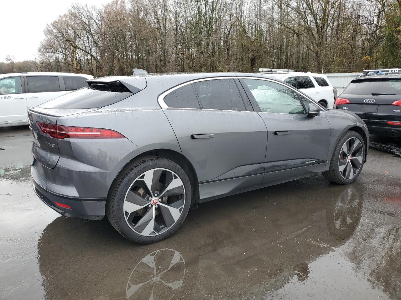 Image 3 of 2019 JAGUAR I-PACE FIRST EDITION 2019 with VIN SADHD2S19K1F69913