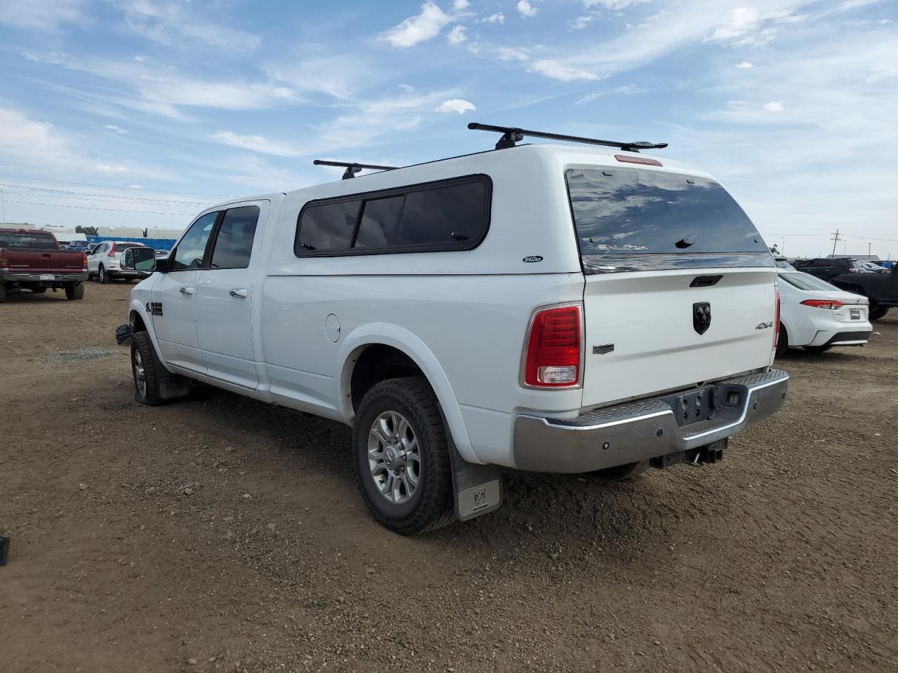 Obraz 3 z 2015 RAM 3500 LARAMIE 2015 z VIN 3C63R3JLXFG678506