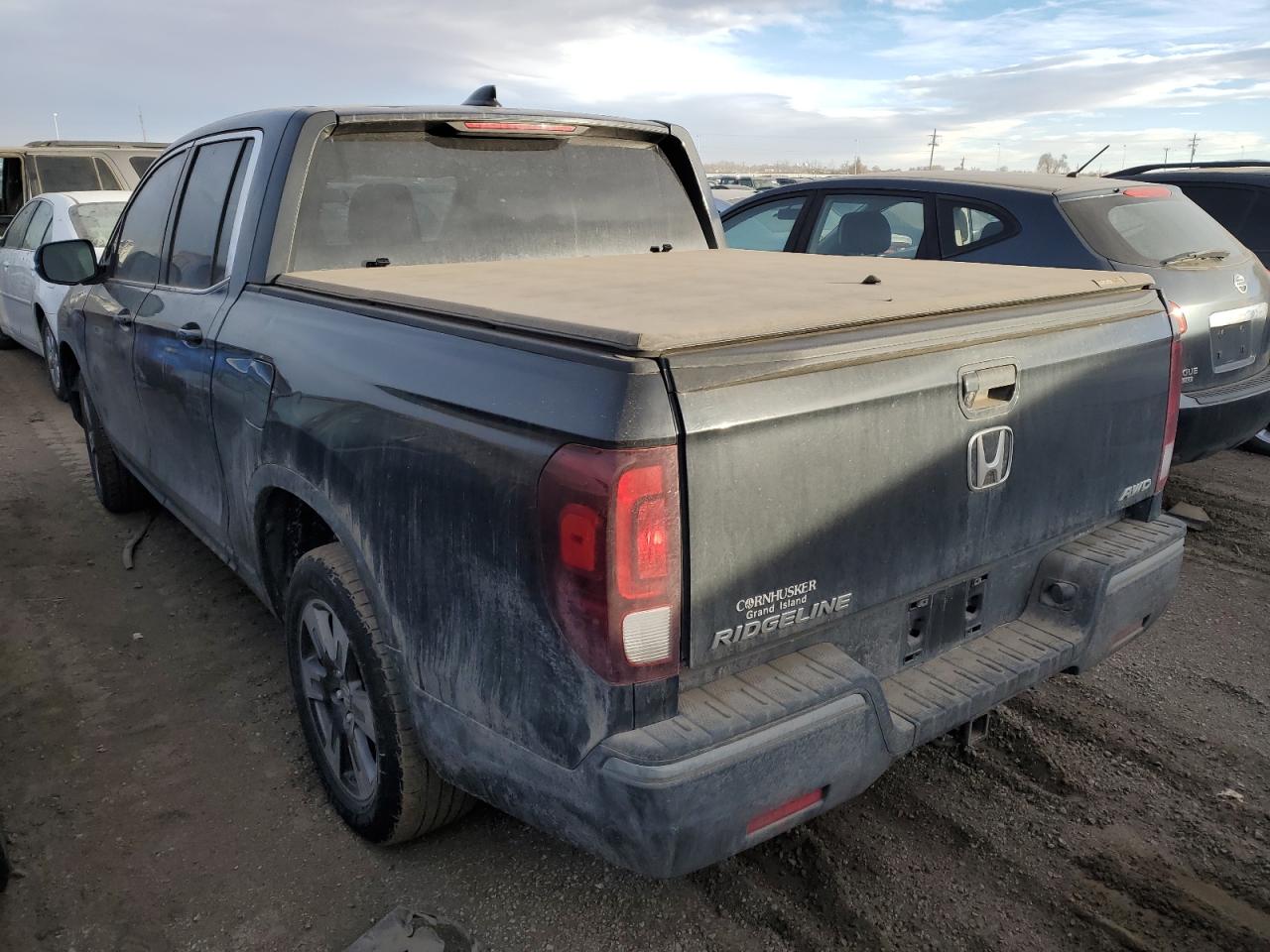 Image 2 of 2017 HONDA RIDGELINE RTL 2017 with VIN 5FPYK3F53HB013721