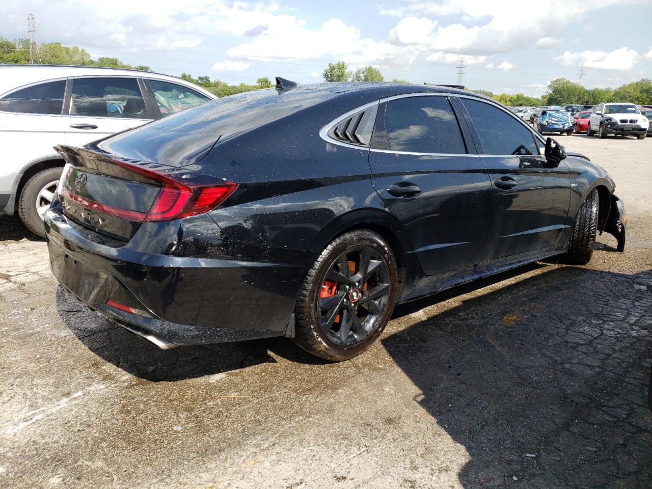 Image 3 of 2022 HYUNDAI SONATA N LINE 2022 with VIN 5NPEK4JC7NH142372