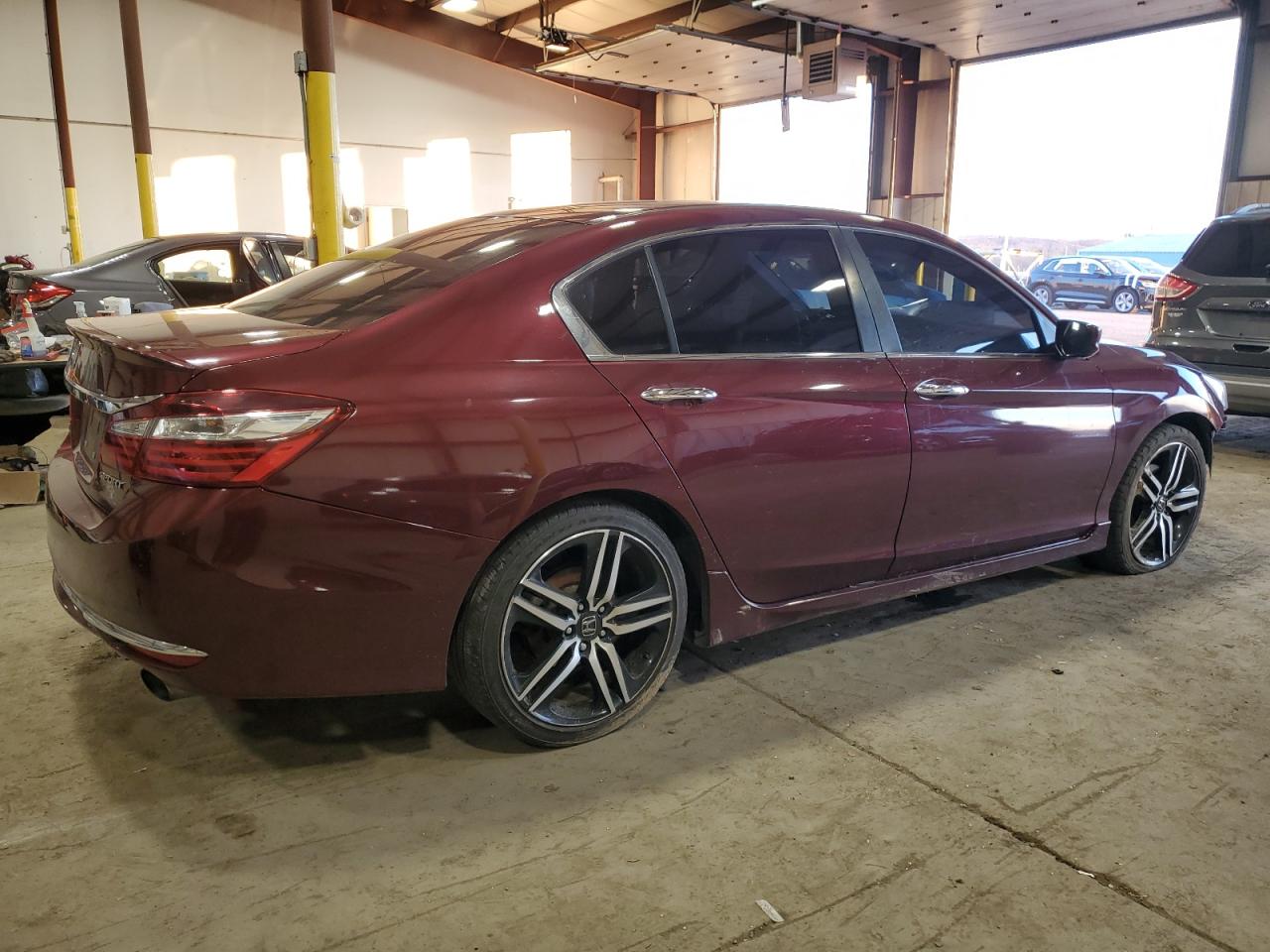 Obraz 3 z 2016 HONDA ACCORD SPORT 2016 z VIN 1HGCR2F56GA125625
