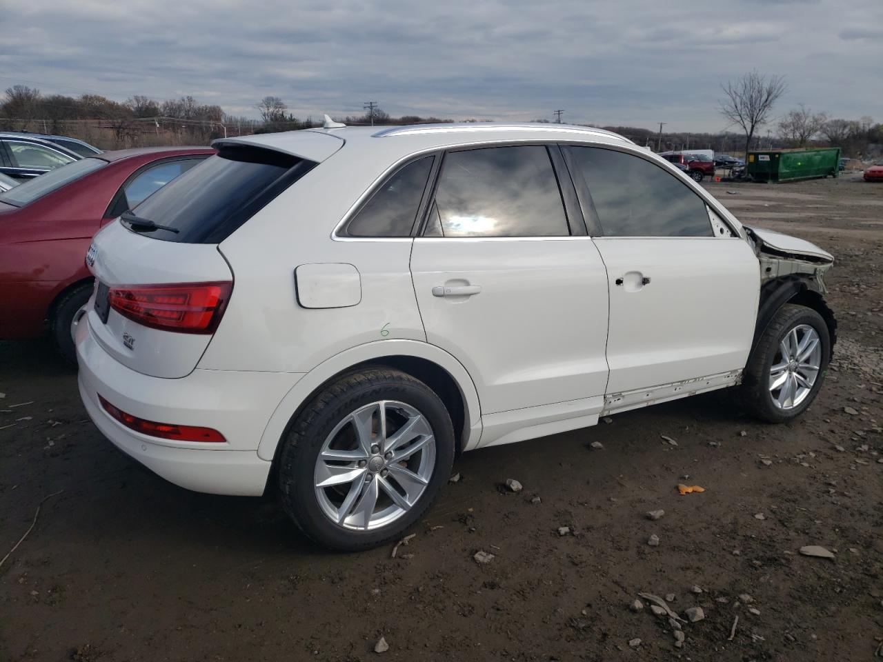 Image 3 of 2016 AUDI Q3 PREMIUM PLUS 2016 with VIN WA1EFCFS1GR025133