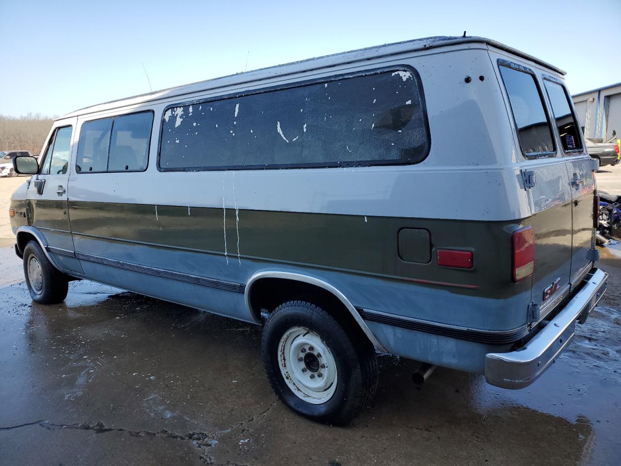 Image 2 of 1992 GMC RALLY WAGON G3500 1992 with VIN 2GJGG39K4N4514548
