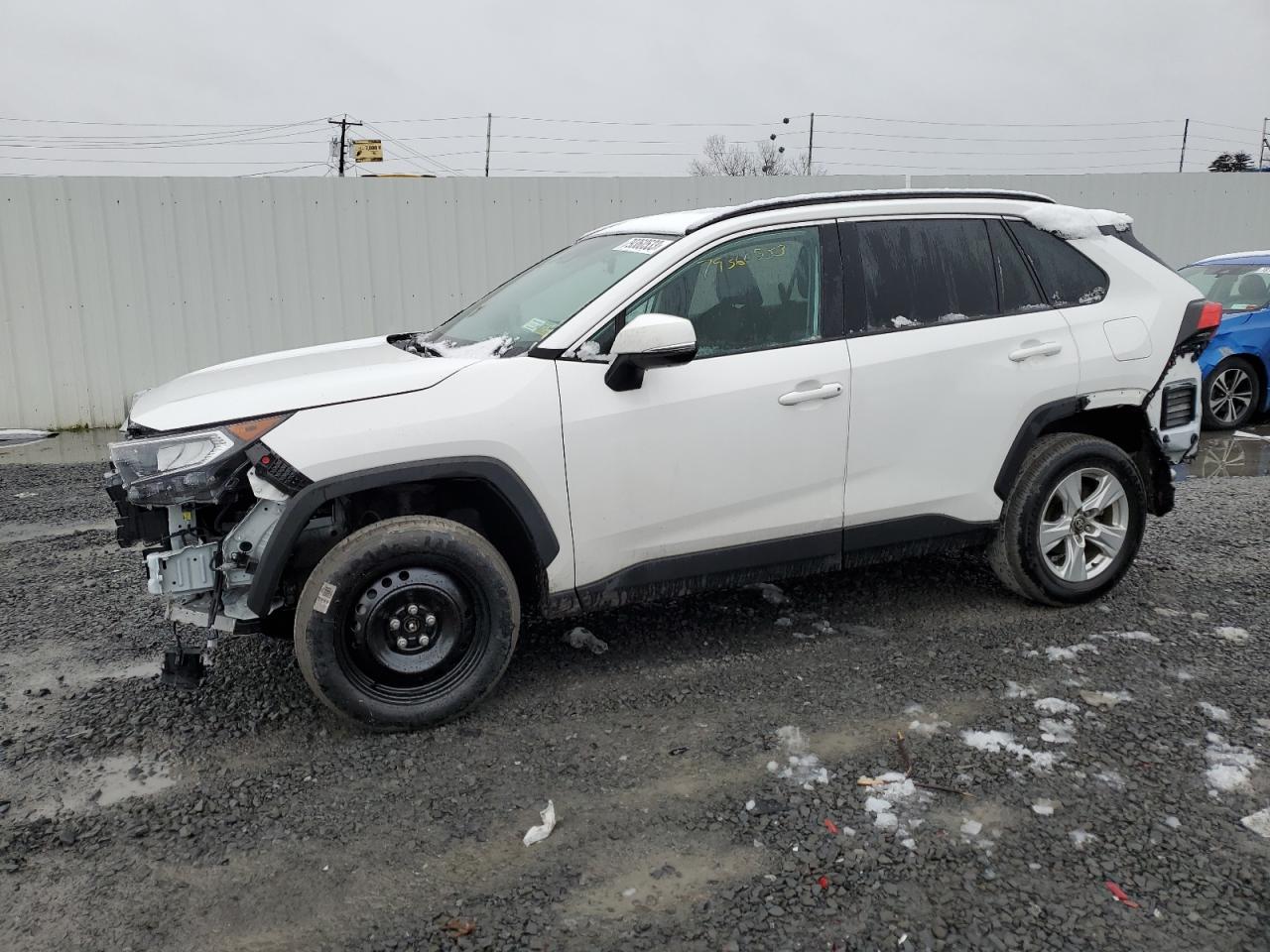 Image 1 of 2021 TOYOTA RAV4 XLE 2021 with VIN 2T3P1RFV5MC249898
