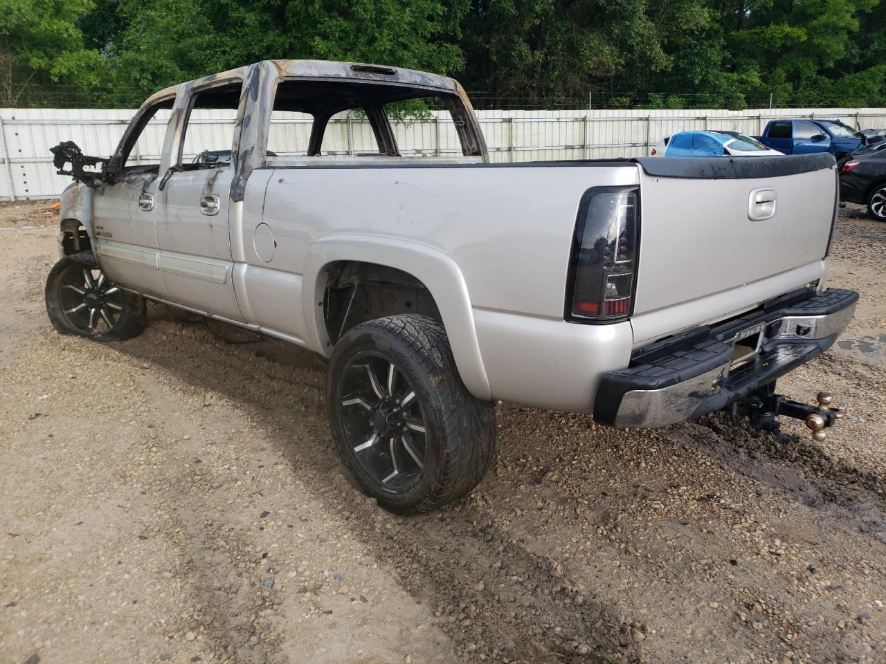 Изображение 2 2005 CHEVROLET SILVERADO C2500 HEAVY DUTY 2005 с VIN 1GCHC23225F968978
