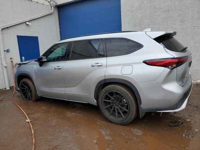 Изображение 2 2022 TOYOTA HIGHLANDER XSE 2022 с VIN 5TDLZRBH6NS236778