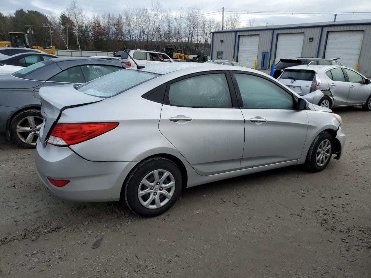 Image 3 of 2013 HYUNDAI ACCENT GLS 2013 with VIN KMHCT4AE0DU345643