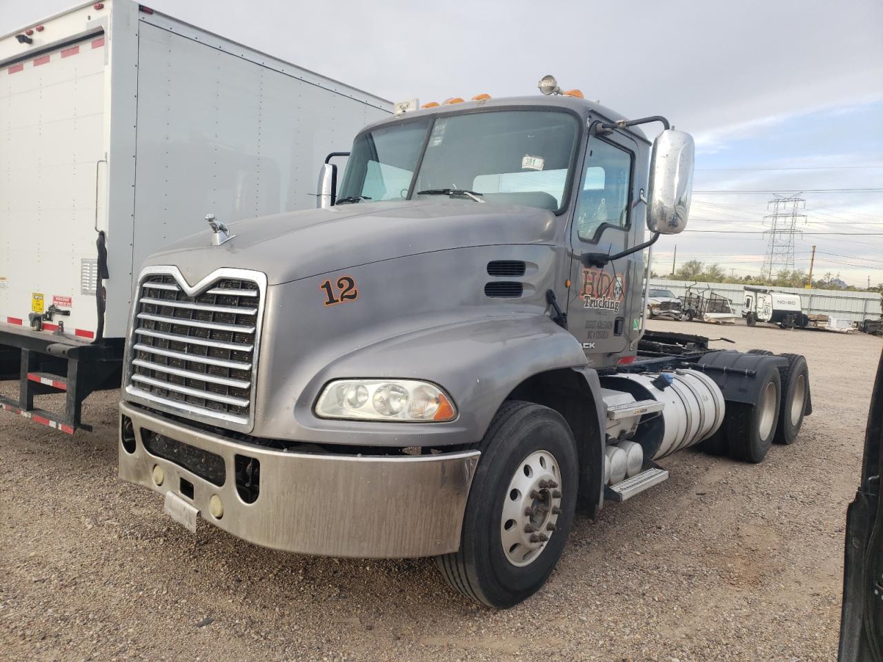 Изображение 2 2014 MACK 600 CXU600 2014 с VIN 1M1AW07Y1EM036424