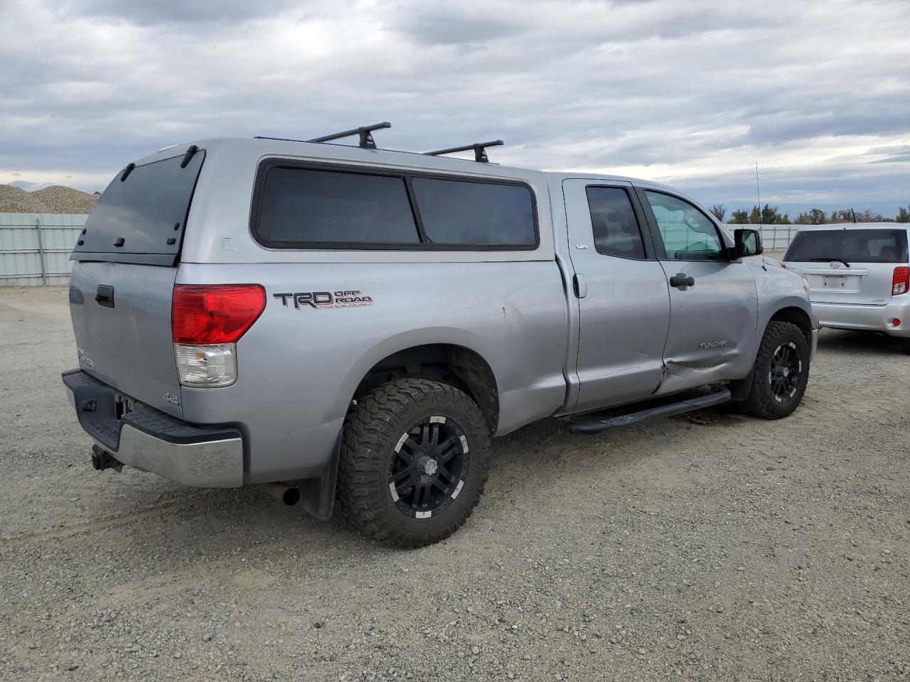 Obraz 3 z 2011 TOYOTA TUNDRA DOUBLE CAB SR5 2011 z VIN 5TFUM5F15BX023271