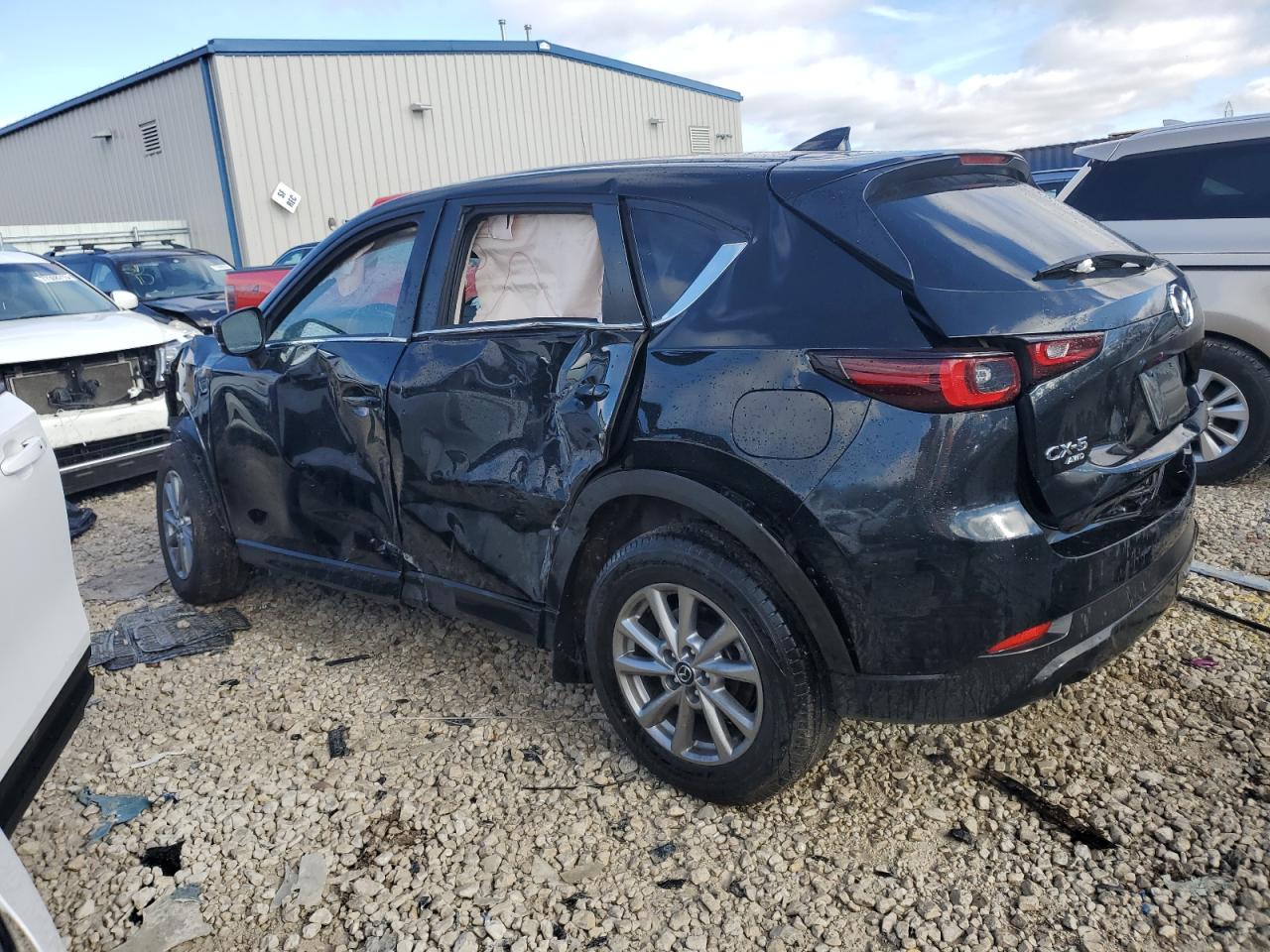Image 2 of 2023 MAZDA CX-5 PREFERRED 2023 with VIN JM3KFBCM4P0188735