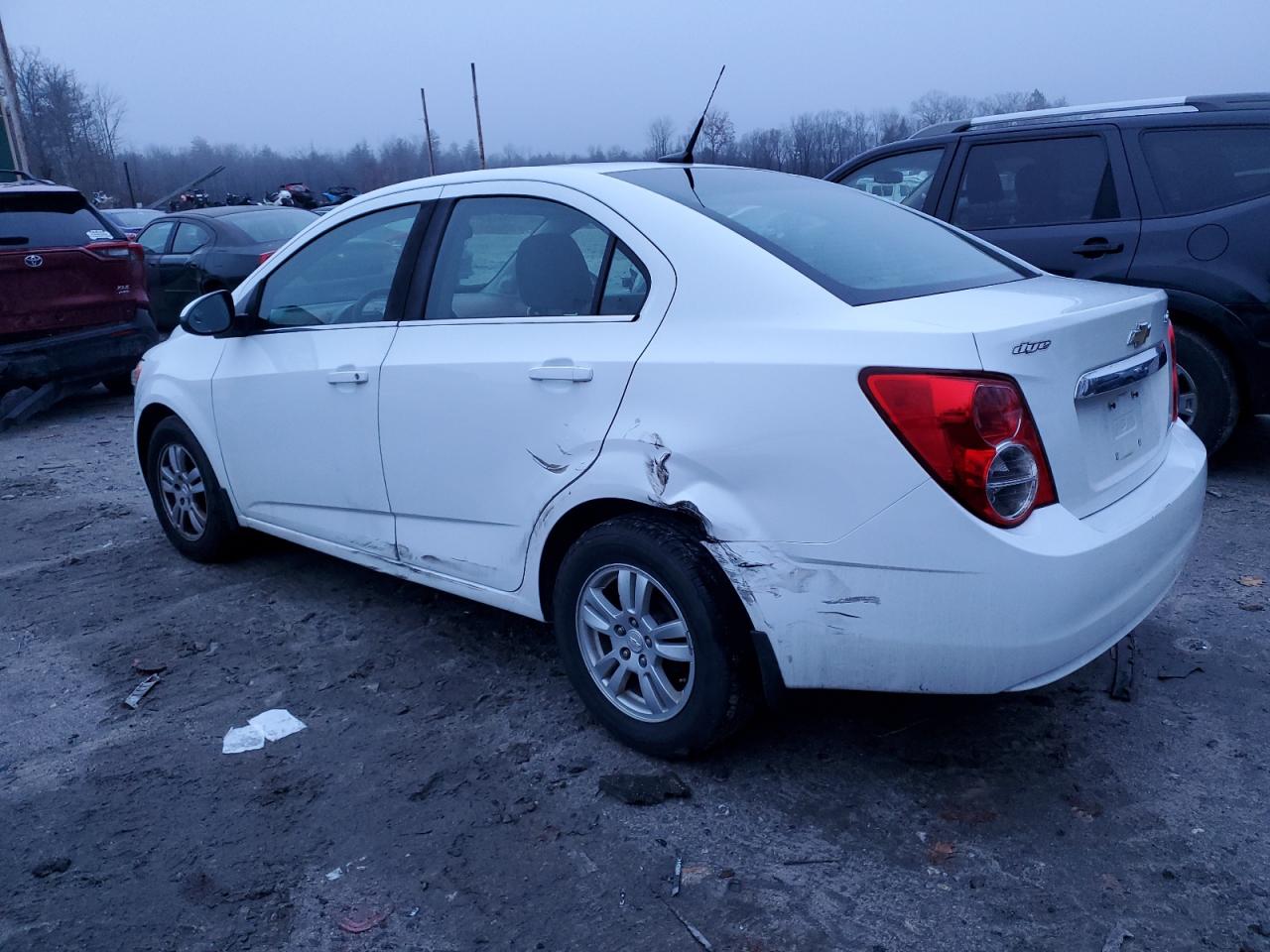 Image 2 of 2014 CHEVROLET SONIC LT 2014 with VIN 1G1JC5SH7E4235502