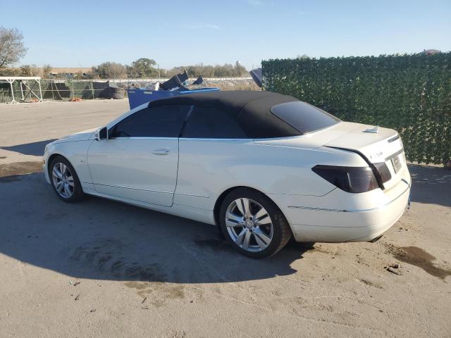 Obraz 2 z 2012 MERCEDES-BENZ E 350 2012 z VIN WDDKK5KF2CF156193