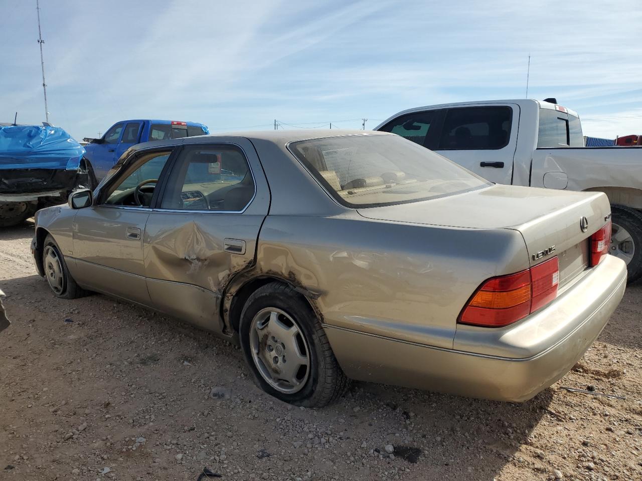 Image 2 of 2000 LEXUS LS 400 2000 with VIN JT8BH28F5Y0176820