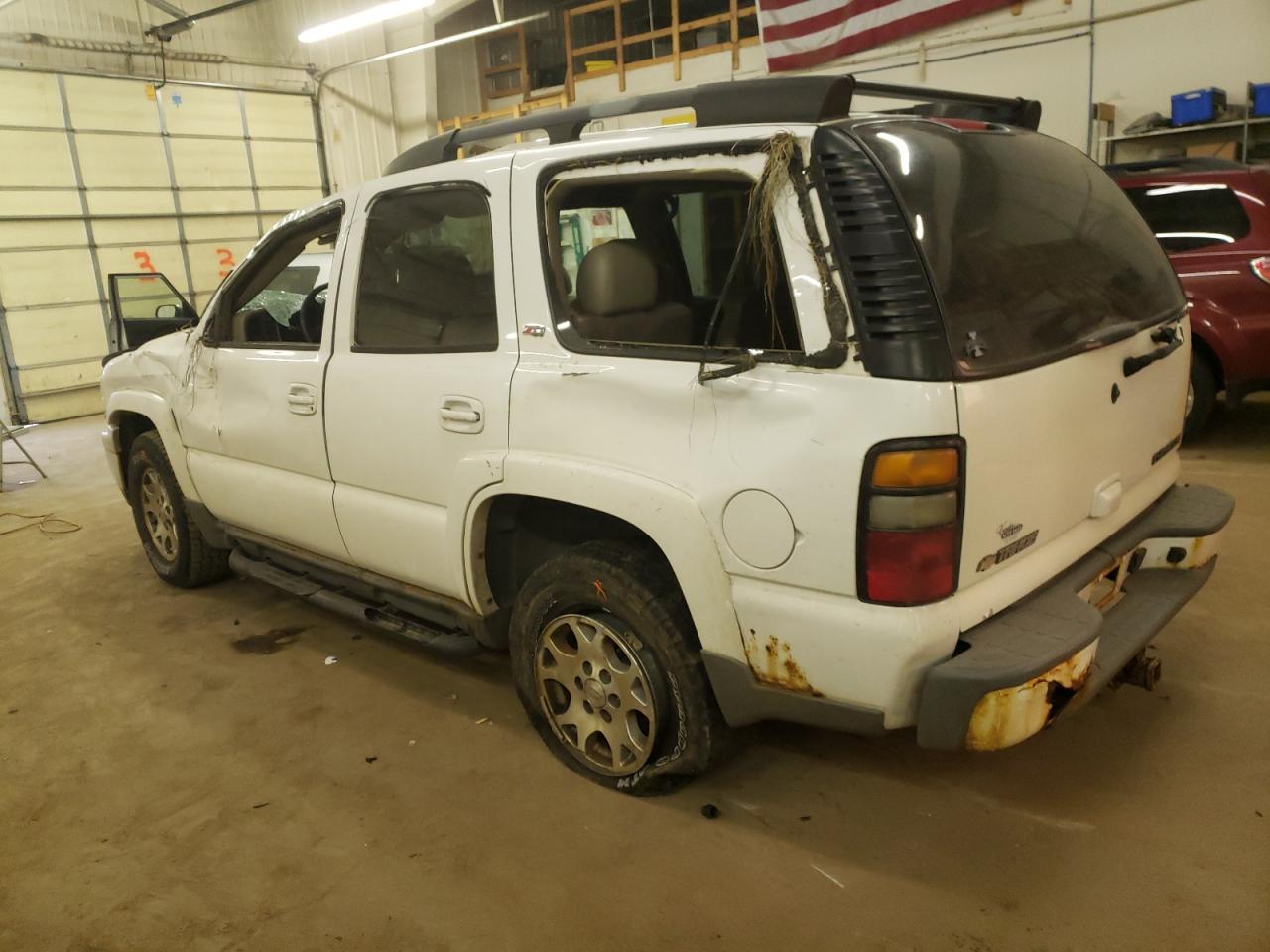 Obraz 2 z 2005 CHEVROLET TAHOE K1500 2005 z VIN 1GNEK13T45R168407