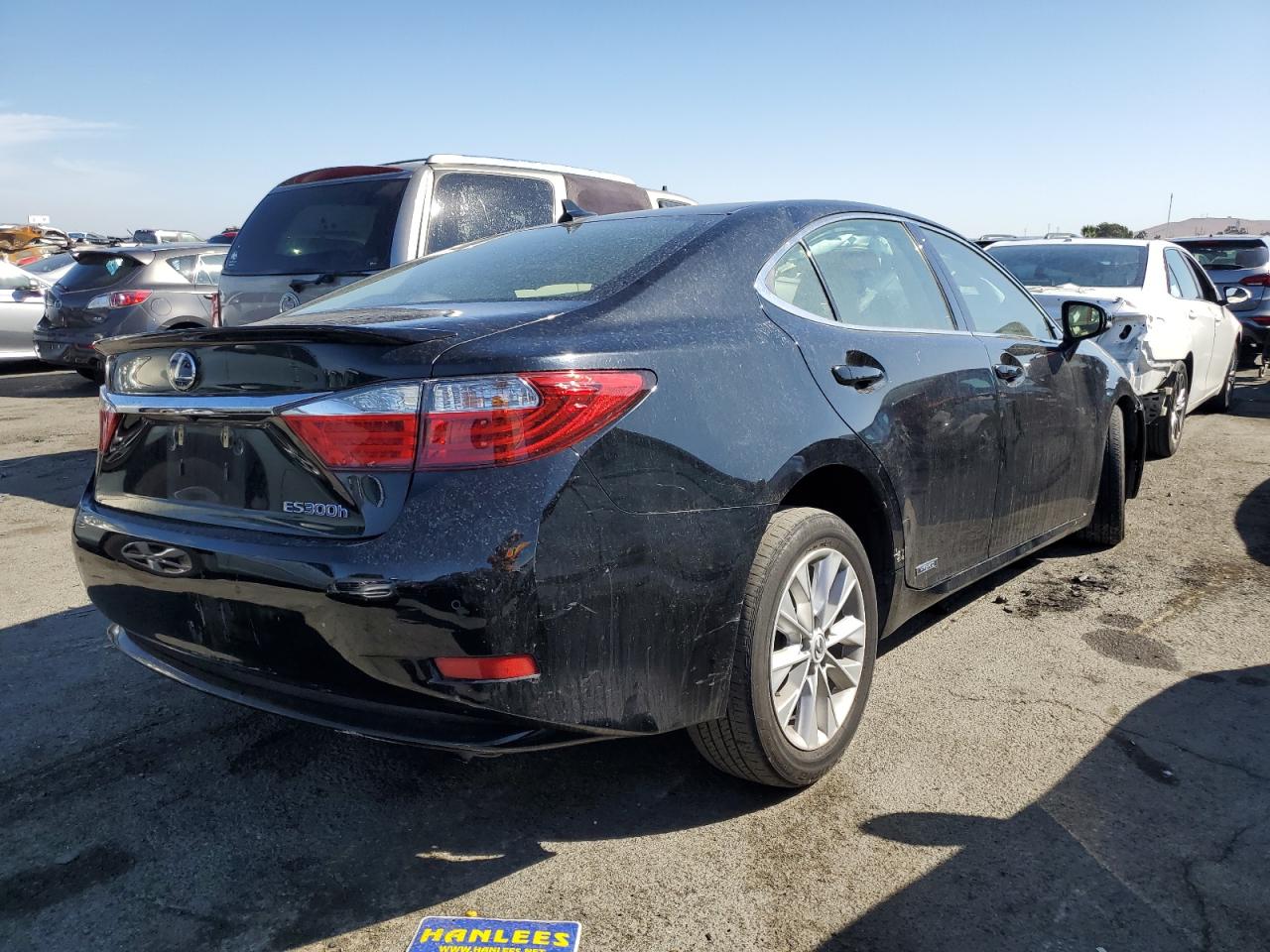 Image 3 of Lexus Es 300H 2014 with VIN JTHBW1GG3E2074815
