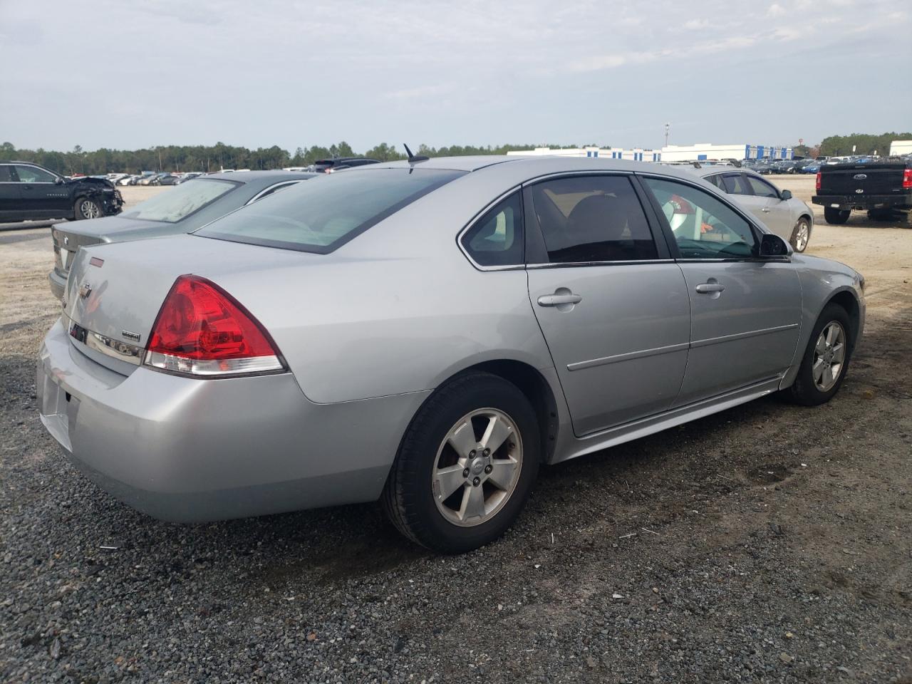 Image 3 of 2010 CHEVROLET IMPALA LT 2010 with VIN 2G1WB5EK8A1179639