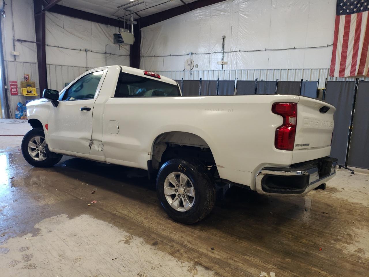 Image 2 of 2022 CHEVROLET SILVERADO C1500 2022 with VIN 3GCNAAED7NG595288