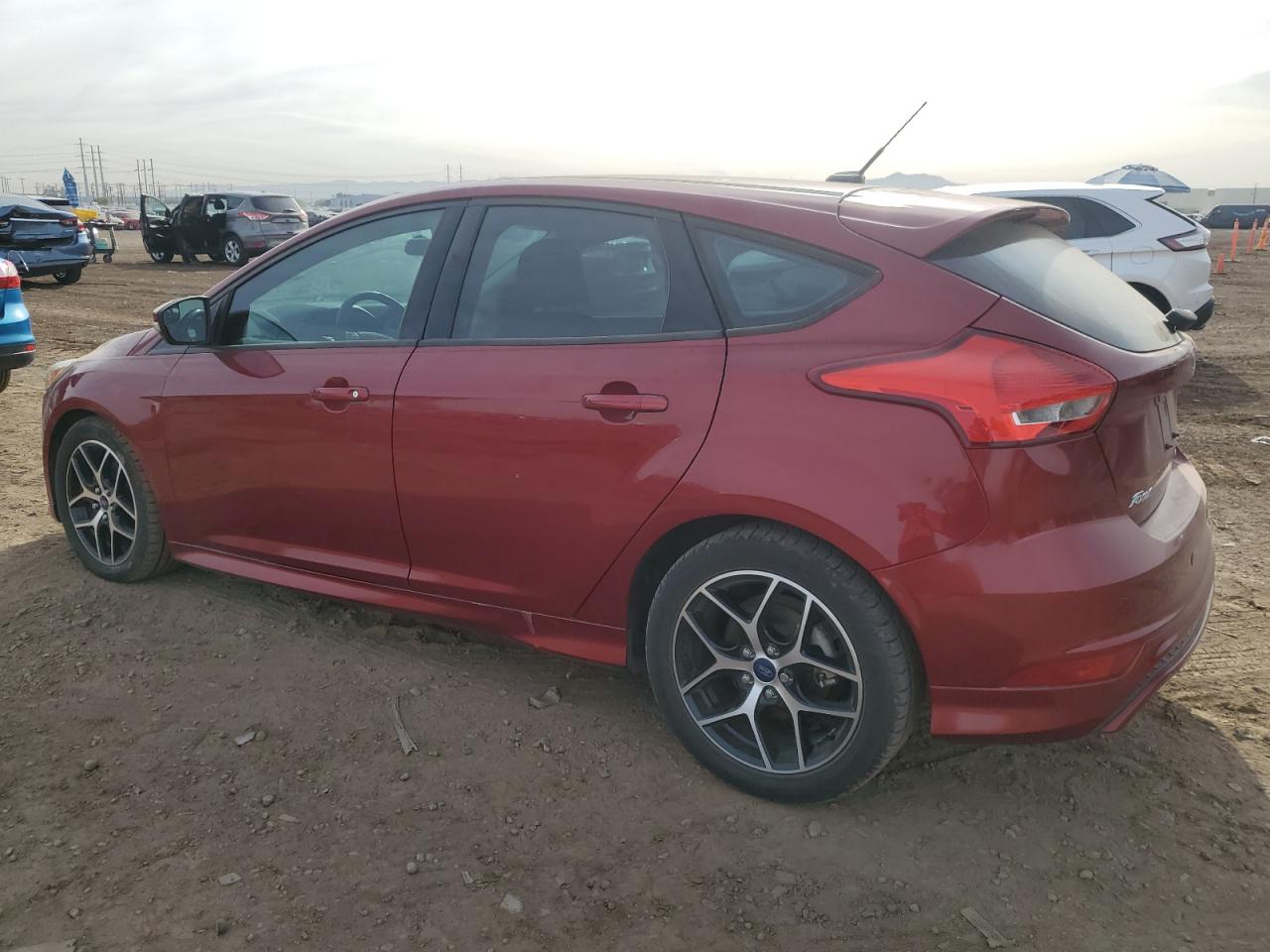 Obraz 2 z 2015 FORD FOCUS SE 2015 z VIN 1FADP3K24FL287918