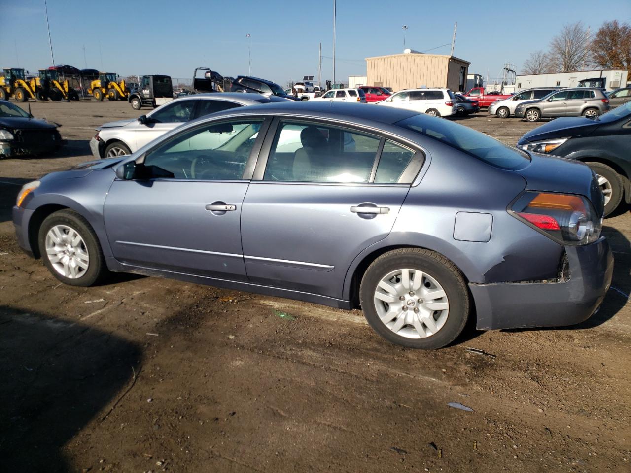 Изображение 2 2011 NISSAN ALTIMA BASE 2011 с VIN 1N4AL2AP0BN447457