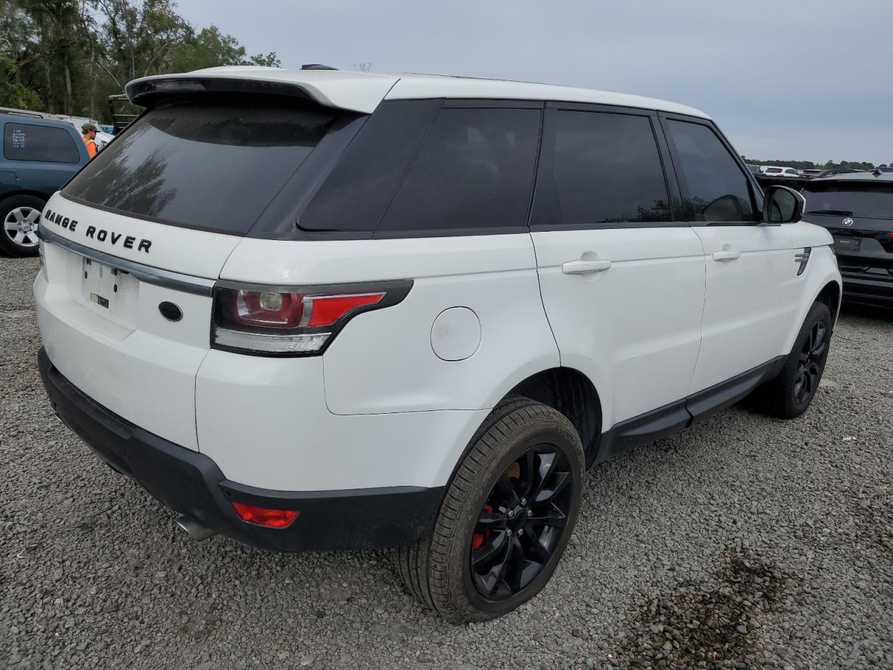 Image 3 of 2014 LAND ROVER RANGE ROVER SPORT HSE 2014 with VIN SALWR2WF9EA314375
