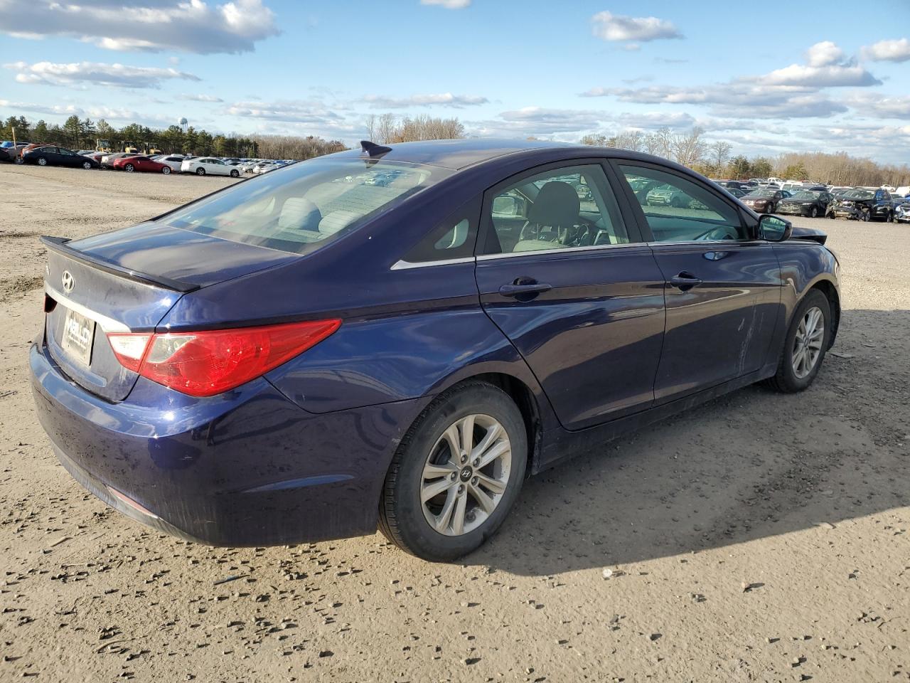 Obraz 3 z 2013 HYUNDAI SONATA GLS 2013 z VIN 5NPEB4AC9DH779326