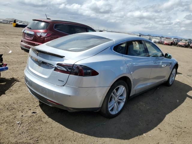 Obraz 3 z 2015 TESLA MODEL S 85D 2015 z VIN 5YJSA1H21FF080887