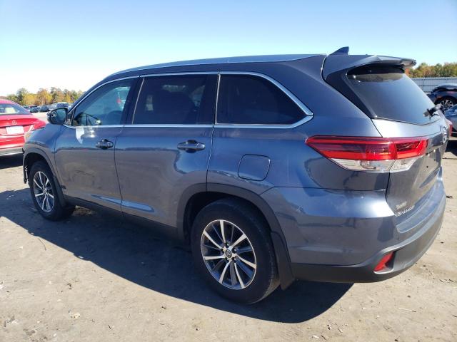 Image 2 of 2019 TOYOTA HIGHLANDER SE 2019 with VIN 5TDJZRFH3KS729069