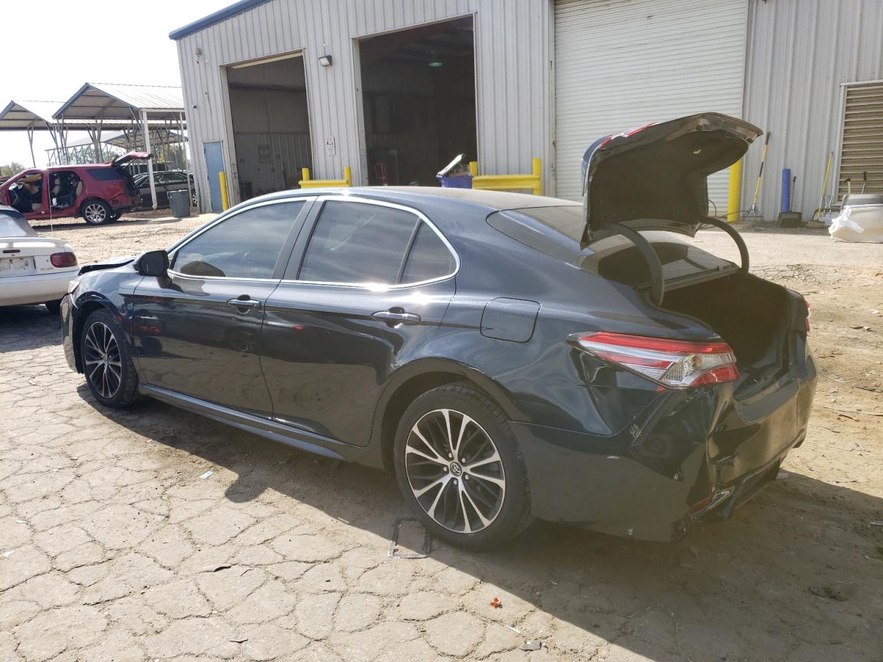 Image 2 of 2018 TOYOTA CAMRY L 2018 with VIN 4T1B11HK9JU500990