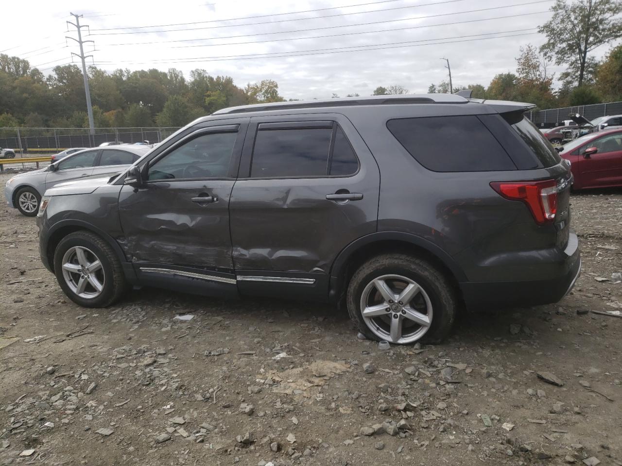 Obraz 2 z 2016 FORD EXPLORER XLT 2016 z VIN 1FM5K8D88GGA94088