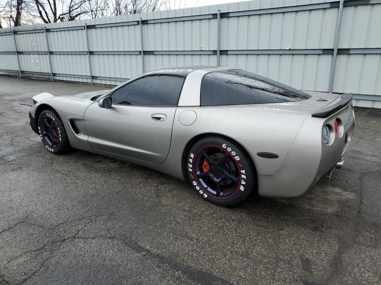 Изображение 2 2000 CHEVROLET CORVETTE  2000 с VIN 1G1YY22G0Y5124195