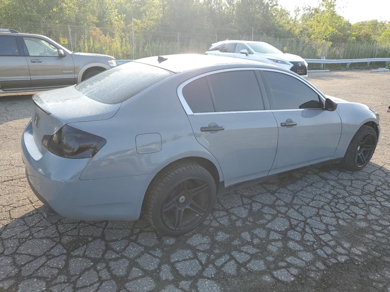 Image 3 of Infiniti G37 2009 with VIN JNKCV61F69M051012