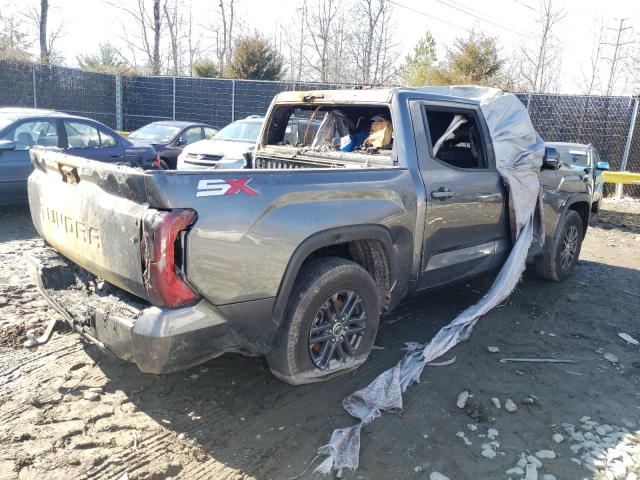 Obraz 3 z 2023 TOYOTA TUNDRA CREWMAX SR 2023 z VIN 5TFLA5ABXPX022435