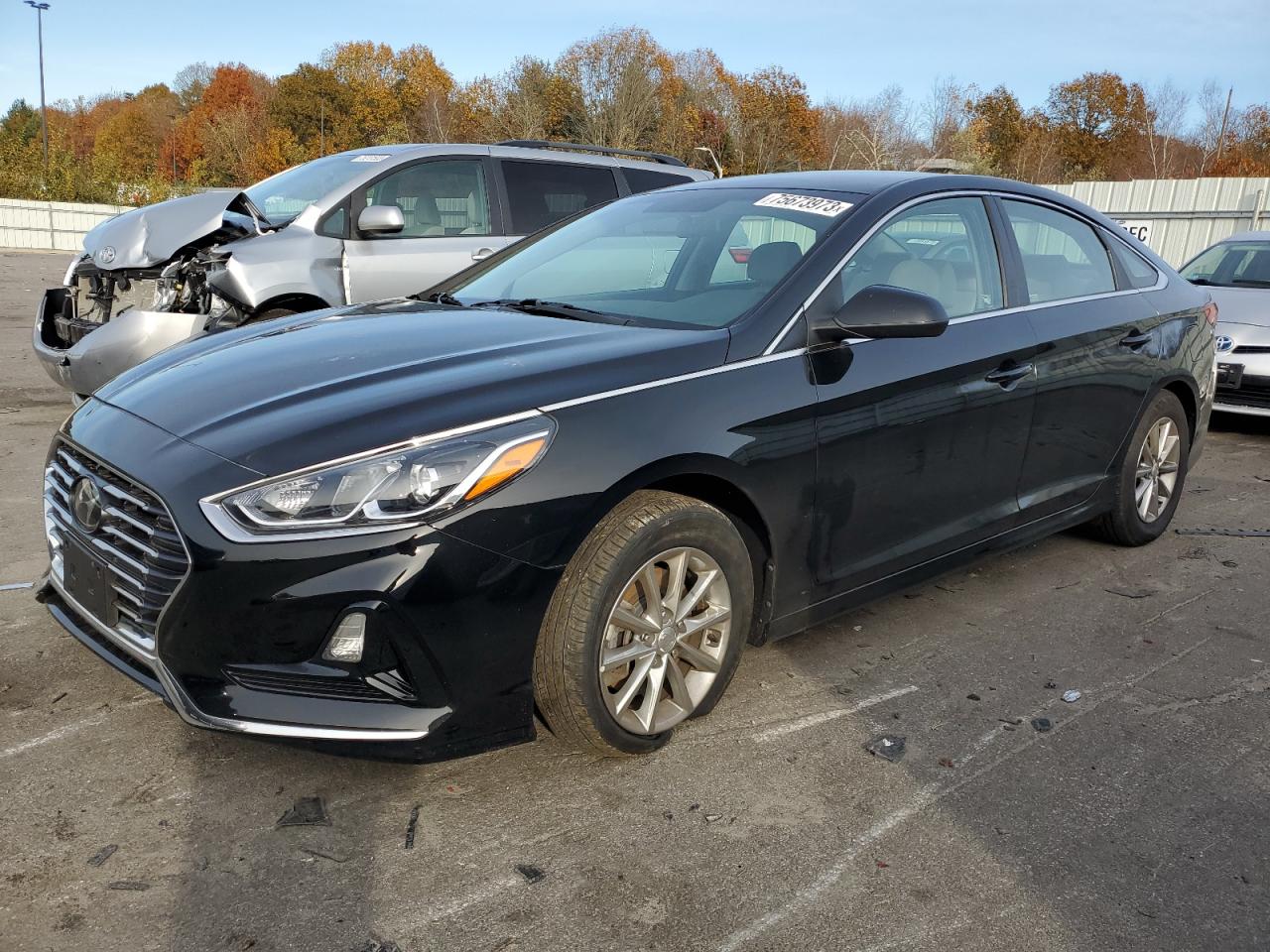 Obraz 1 z 2018 HYUNDAI SONATA SE 2018 z VIN 5NPE24AF7JH668828