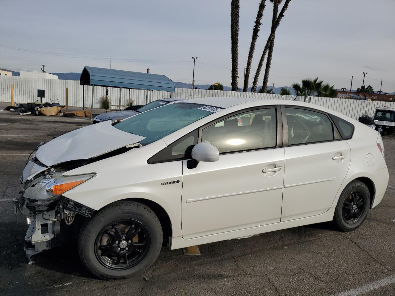 Image 1 of 2013 TOYOTA PRIUS  2013 with VIN JTDKN3DU8D5593141