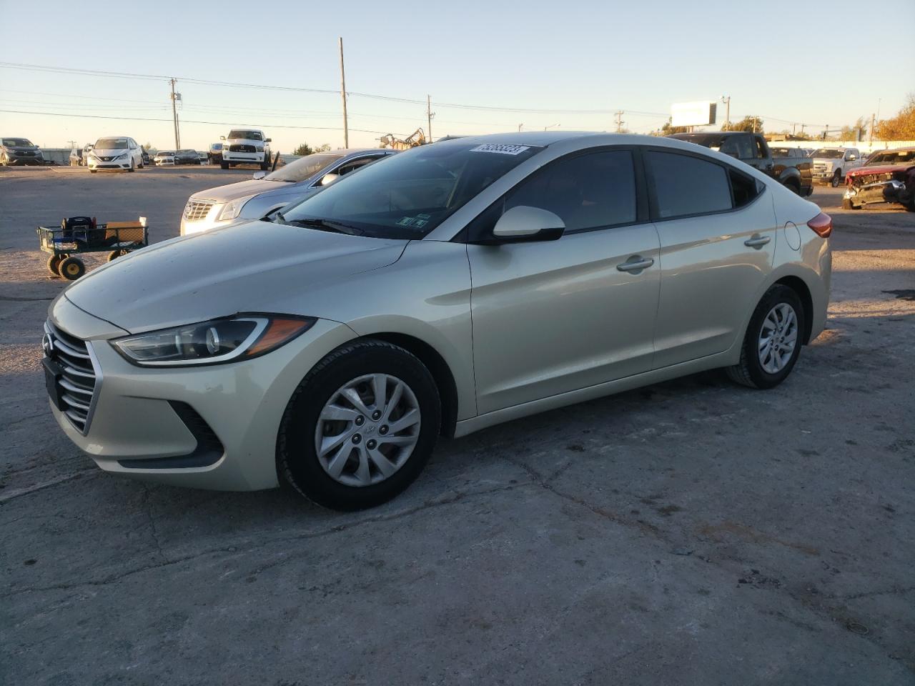 Изображение 1 2017 HYUNDAI ELANTRA SE 2017 с VIN 5NPD74LF9HH183501