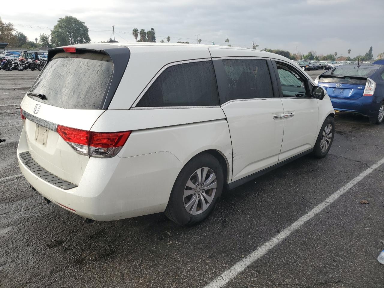 Изображение 3 2015 HONDA ODYSSEY EXL 2015 с VIN 5FNRL5H64FB102416