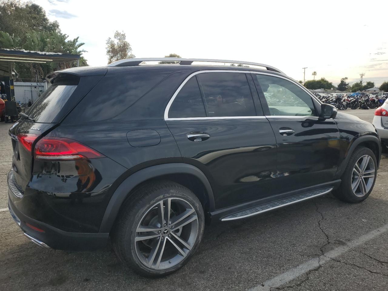 Image 3 of 2022 MERCEDES-BENZ GLE 350 4MATIC 2022 with VIN 4JGFB4KB0NA686354