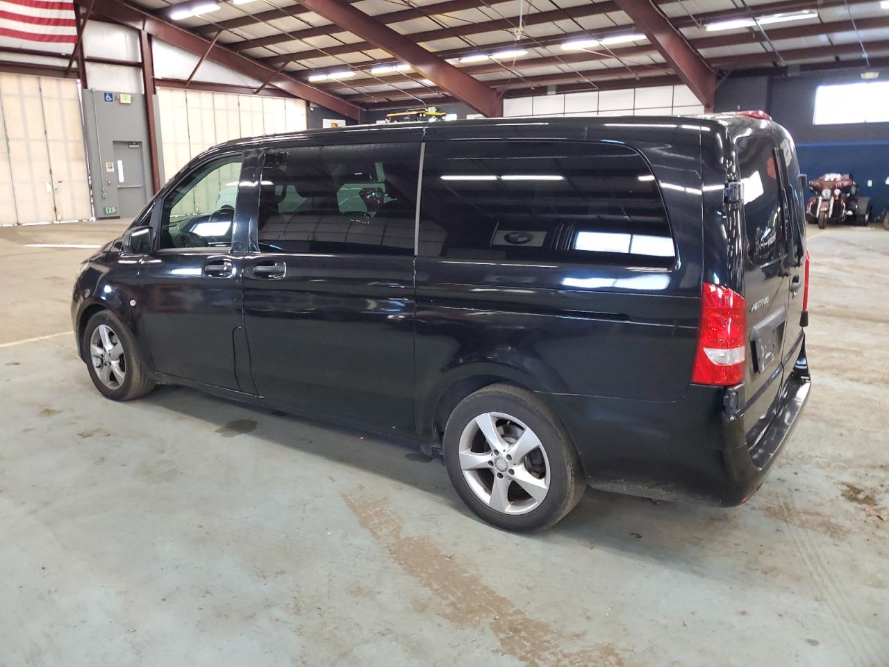 Obraz 2 z 2017 MERCEDES-BENZ METRIS  2017 z VIN WD4PG2EE4H3310680