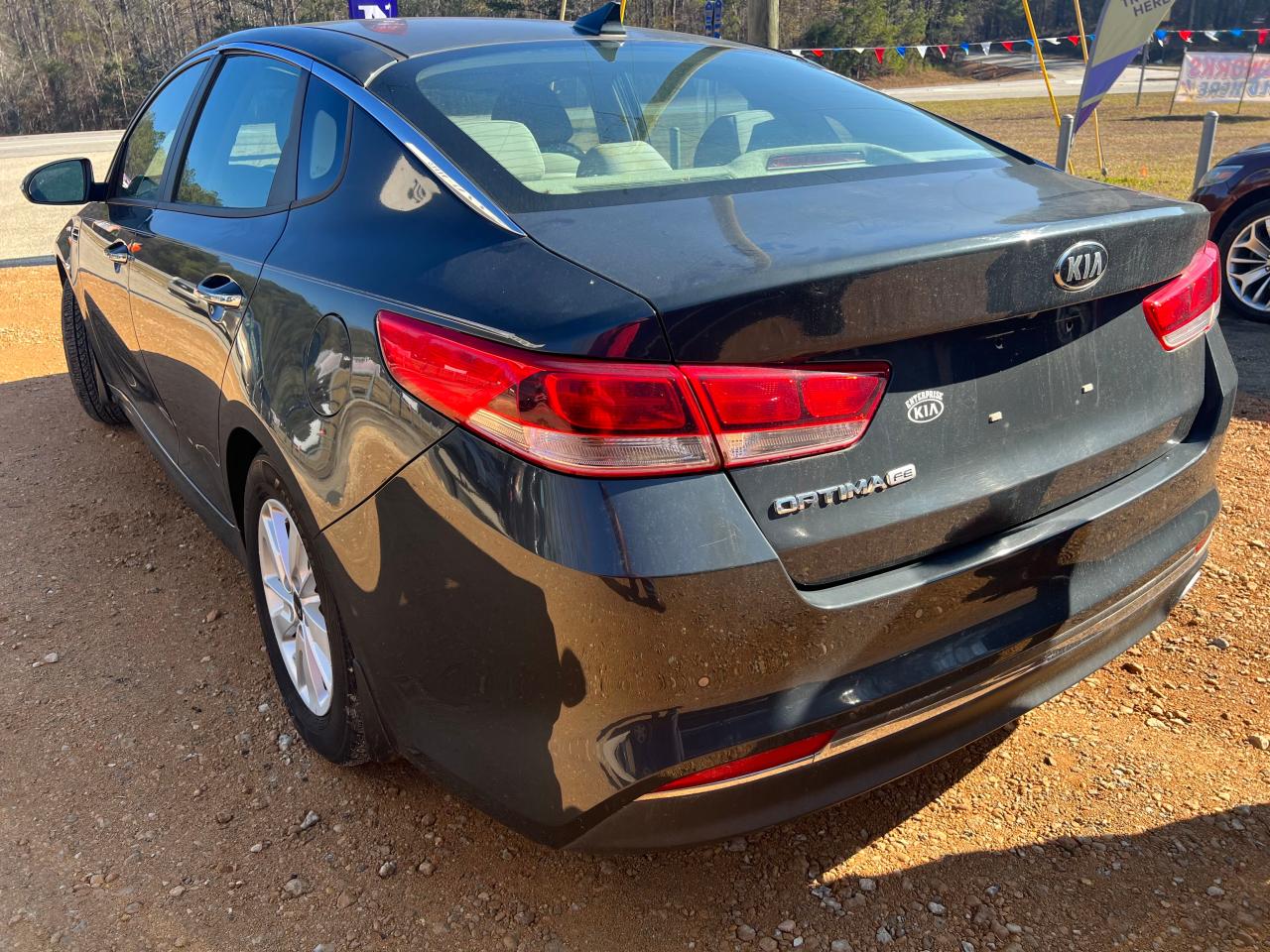 Obraz 3 z 2016 KIA OPTIMA LX 2016 z VIN 5XXGT4L33GG085220