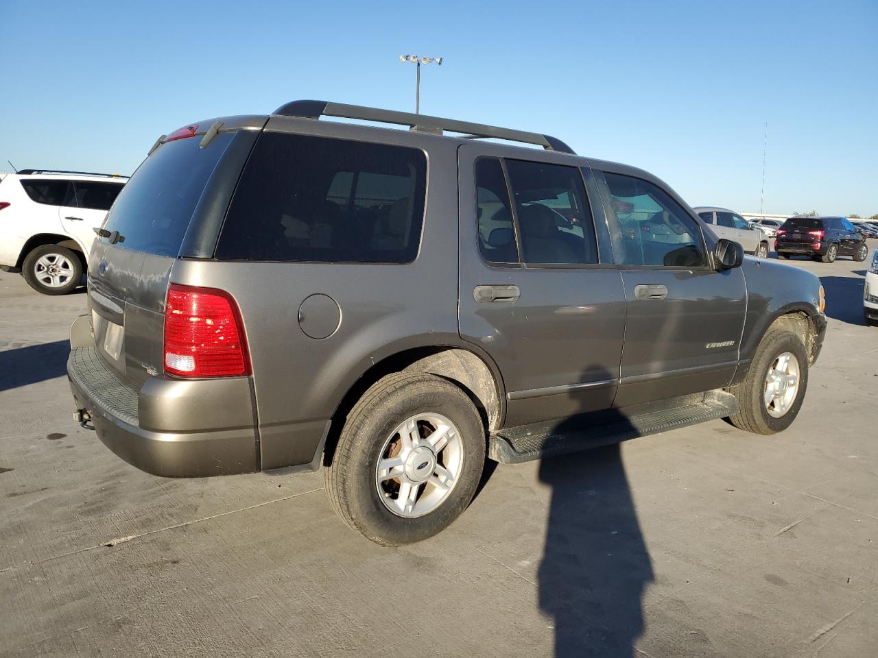 Obraz 3 z 2005 FORD EXPLORER XLT 2005 z VIN 1FMZU63K25ZA60145