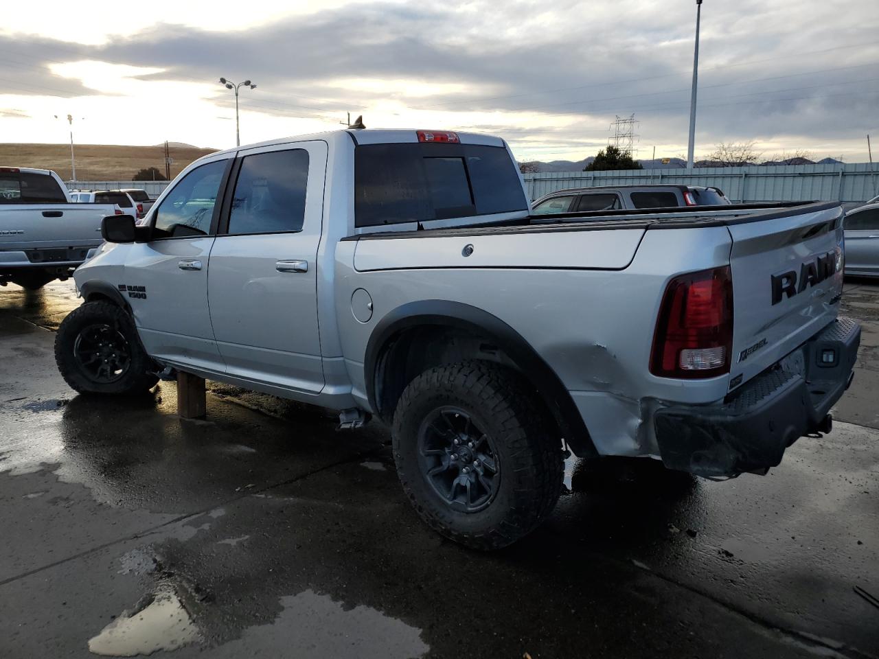 Obraz 2 z 2018 RAM 1500 REBEL 2018 z VIN 1C6RR7YT7JS113705