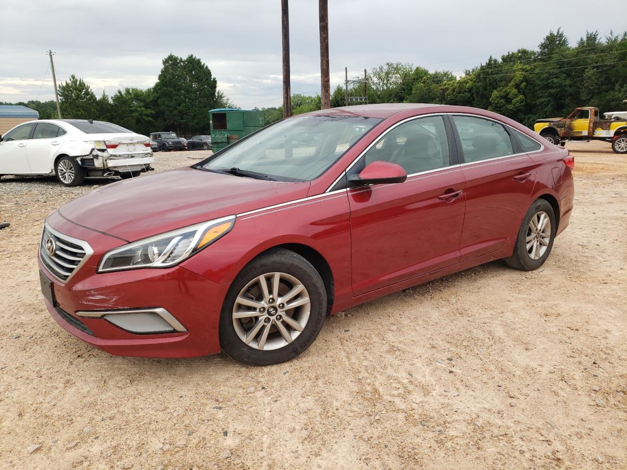 Obraz 1 z 2016 HYUNDAI SONATA SE 2016 z VIN 5NPE24AF3GH405244
