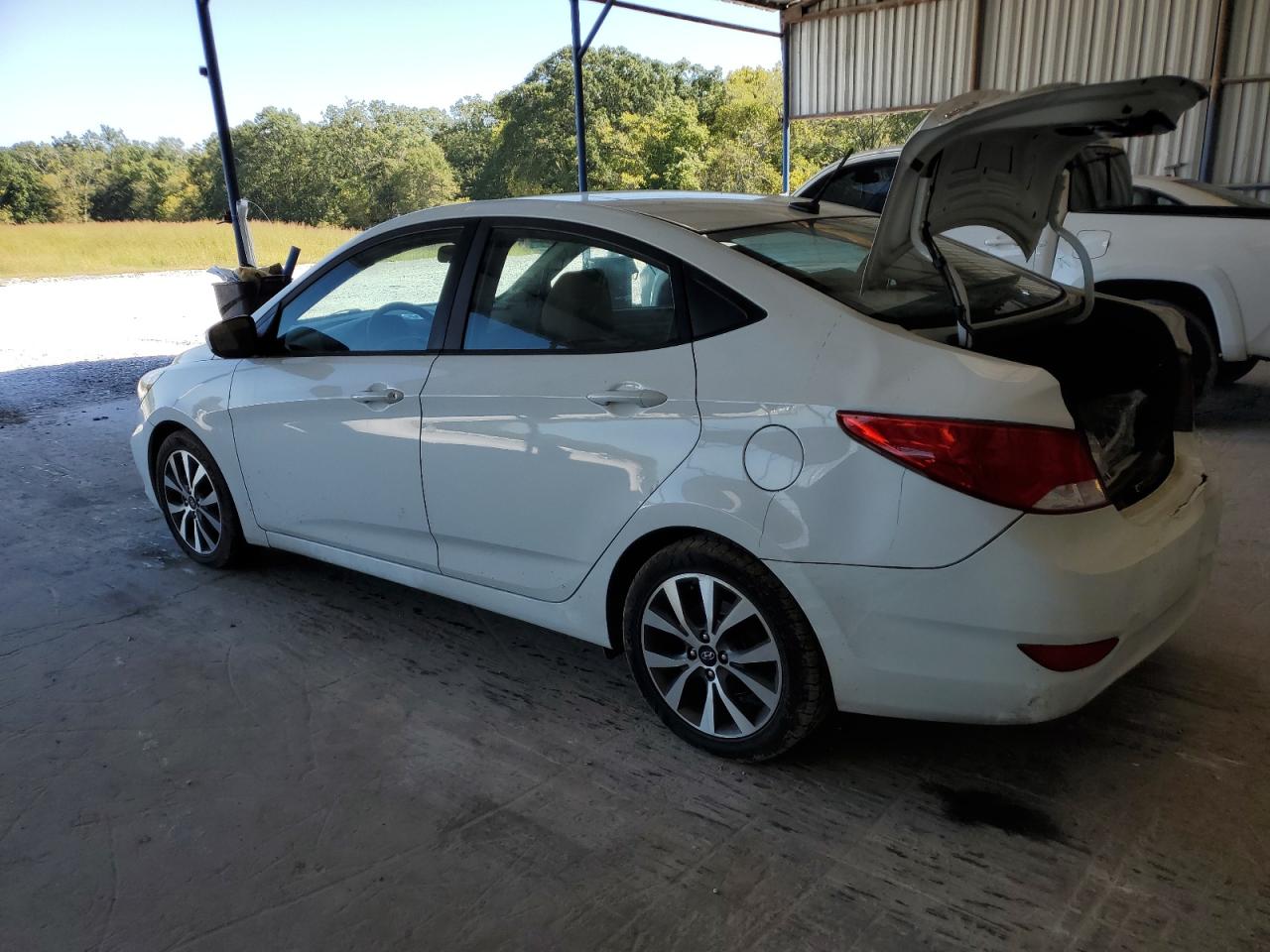 Obraz 2 z 2017 HYUNDAI ACCENT SE 2017 z VIN KMHCT4AE3HU342953