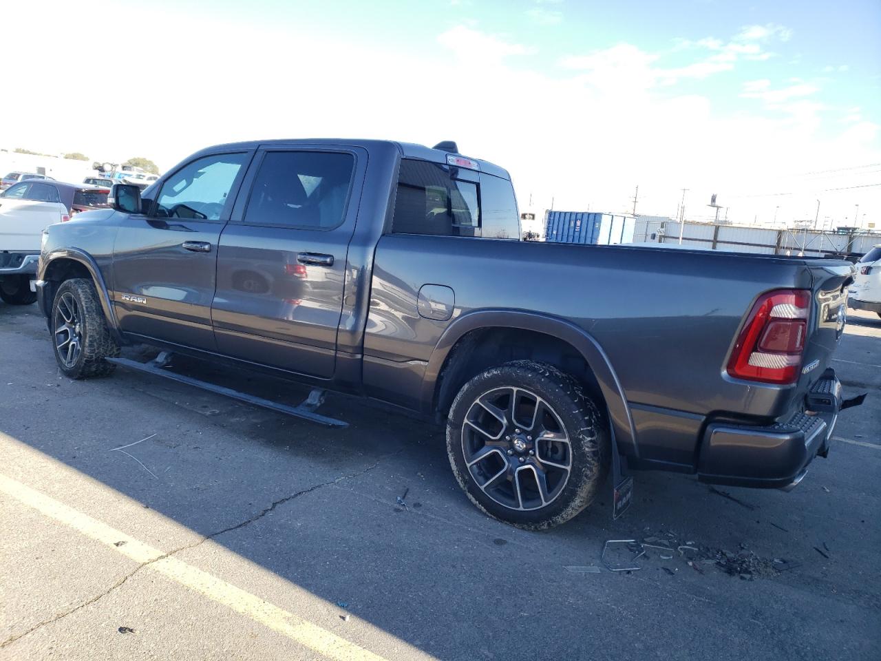 Изображение 2 2019 RAM 1500 LARAMIE 2019 с VIN 1C6SRFRT5KN886716