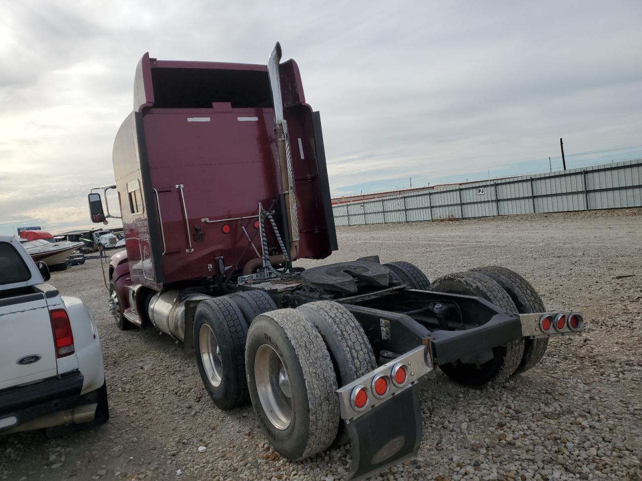 Obraz 3 z 2013 PETERBILT 386  2013 z VIN 1XPHD49X3DD192834