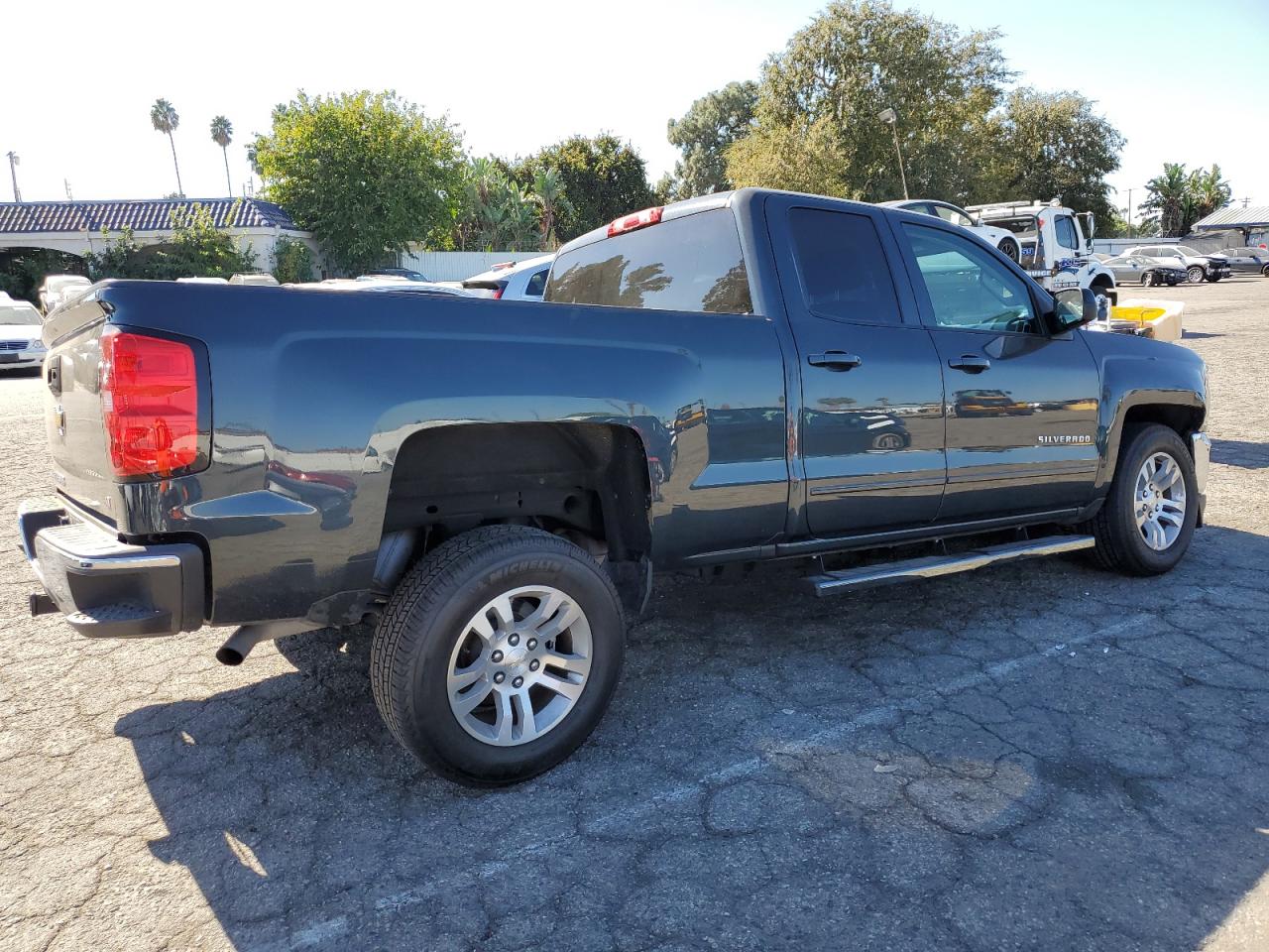 Obraz 3 z 2018 CHEVROLET SILVERADO C1500 LT 2018 z VIN 1GCRCREC8JZ167712