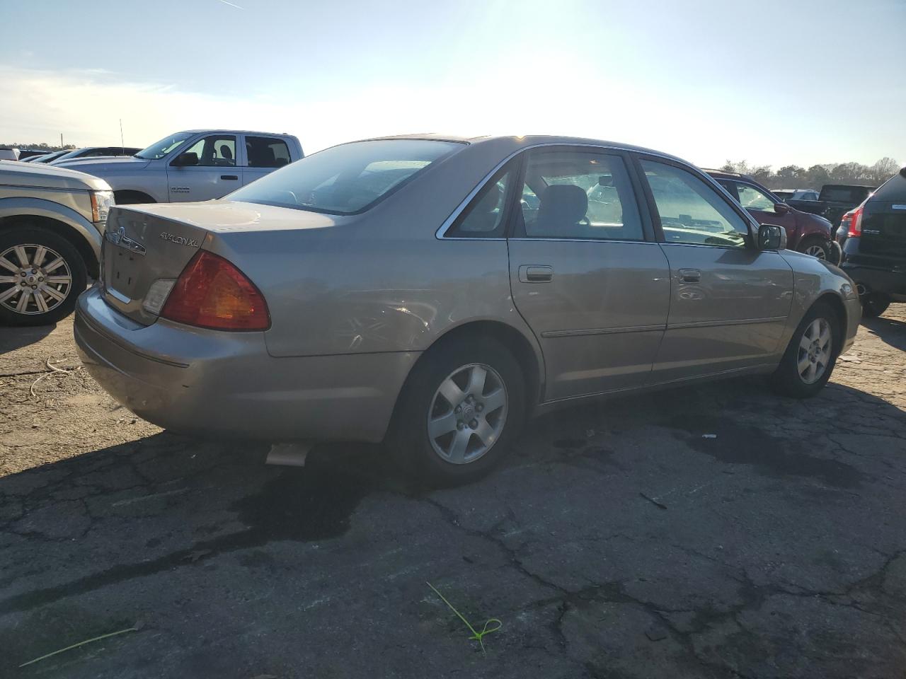 Obraz 3 z 2000 TOYOTA AVALON XL 2000 z VIN 4T1BF28B7YU010629