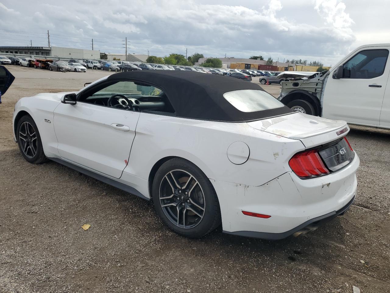 Image 2 of 2020 FORD MUSTANG GT 2020 with VIN 1FATP8FF4L5136681