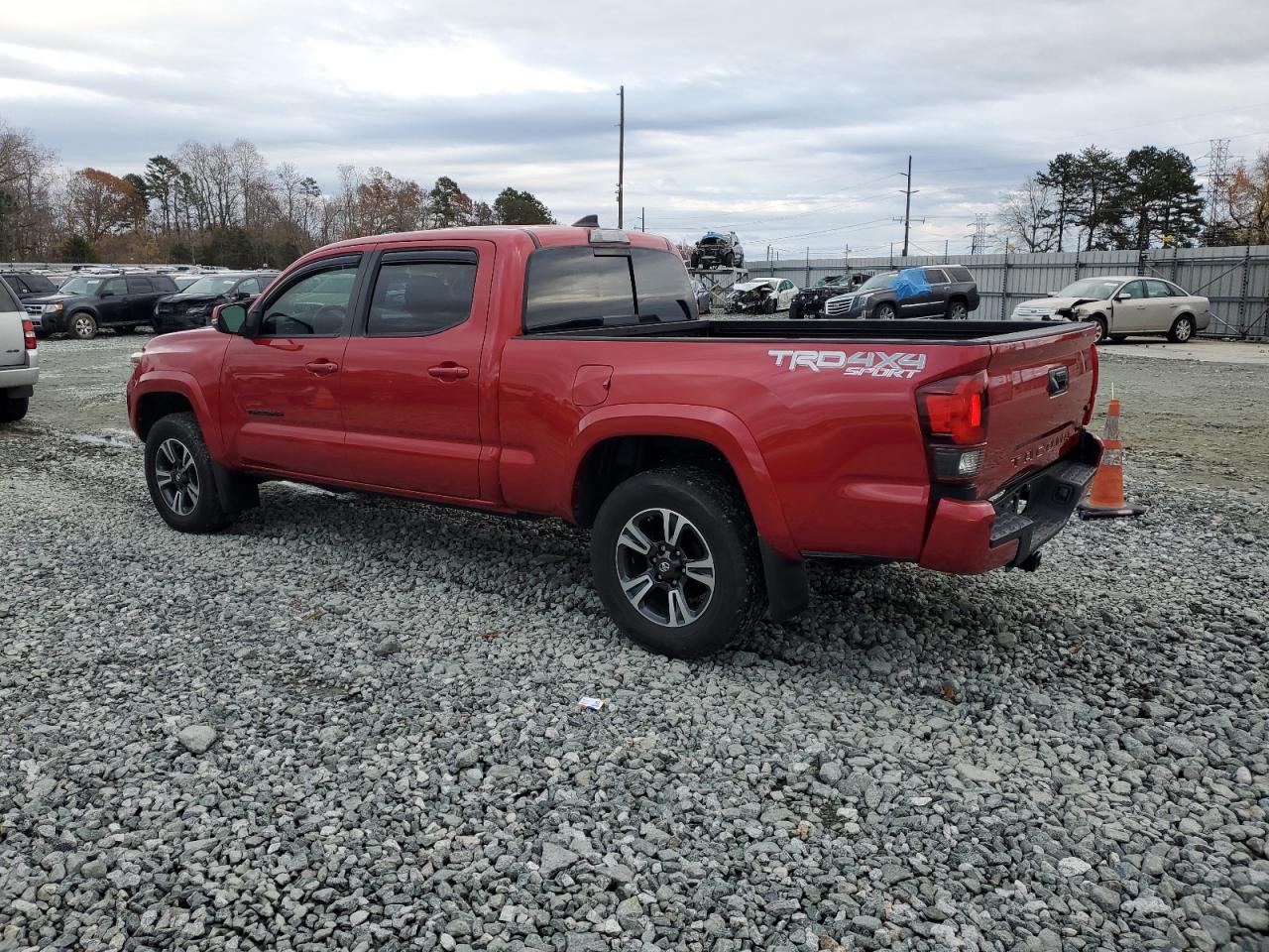Obraz 2 z 2018 TOYOTA TACOMA DOUBLE CAB 2018 z VIN 5TFDZ5BN3JX029692